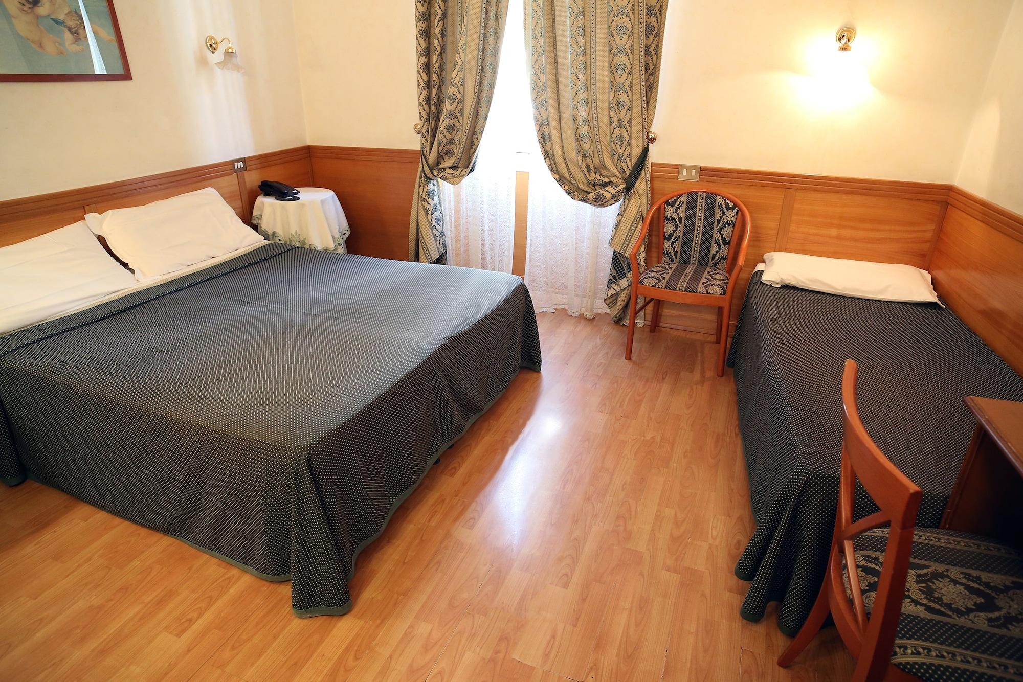 Hotel Santa Prassede Рим Екстер'єр фото