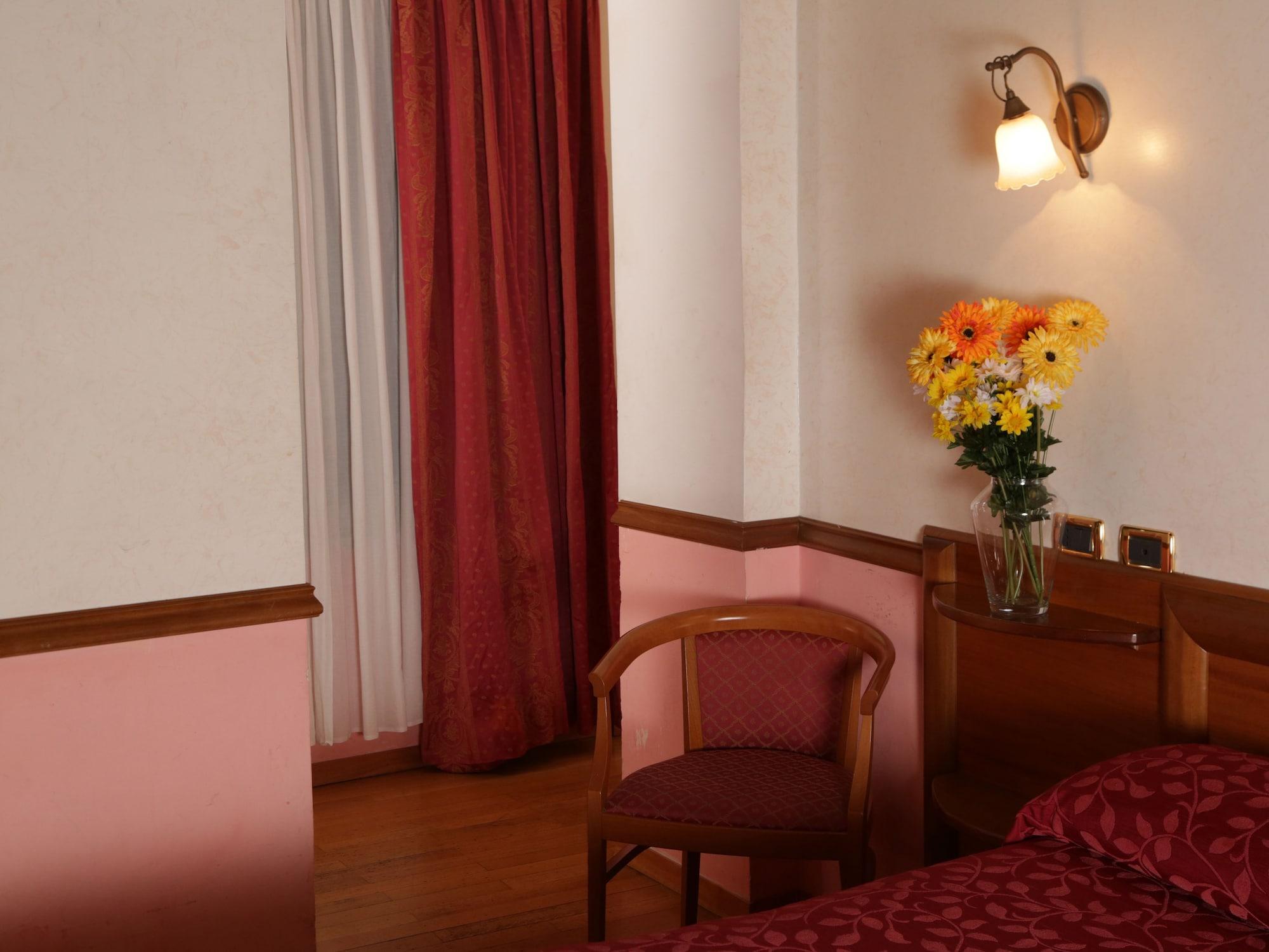 Hotel Santa Prassede Рим Екстер'єр фото