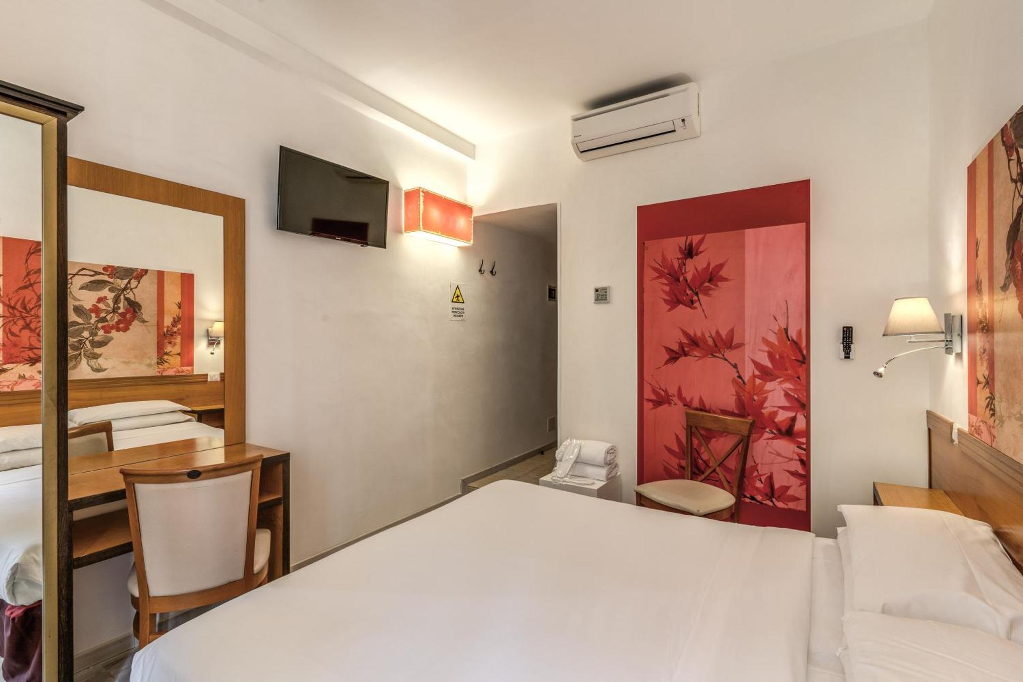 Hotel Santa Prassede Рим Екстер'єр фото