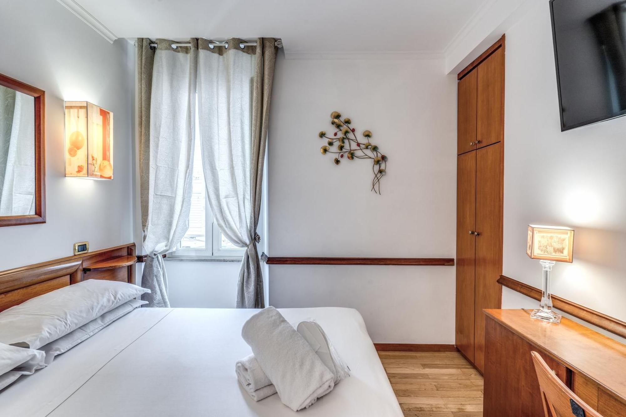 Hotel Santa Prassede Рим Екстер'єр фото